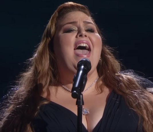 Chrissy Mets sings at the Academy Awards